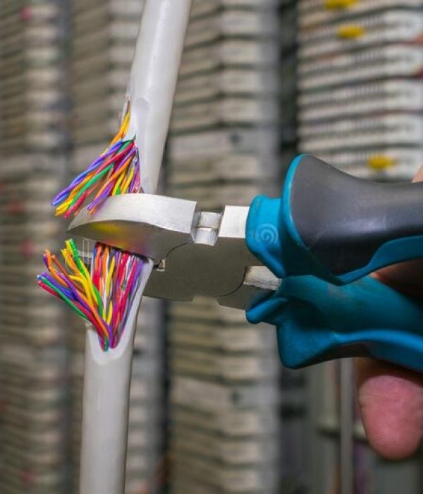 cable-cut-wire-cutter-trimming-multicore-telephone-wires-cutters-break-main-internet-communication-channel-network-184766576-transformed